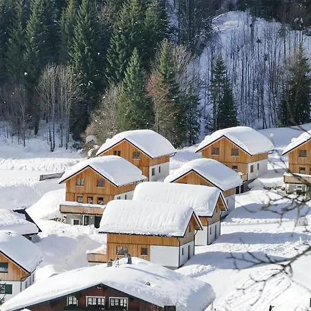 Mit Bergpanorama